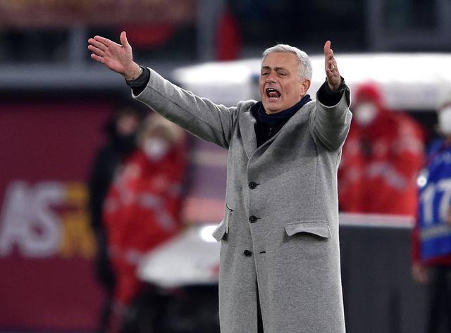 11, 穆里尼奥赛后批评罗马防守漏洞  